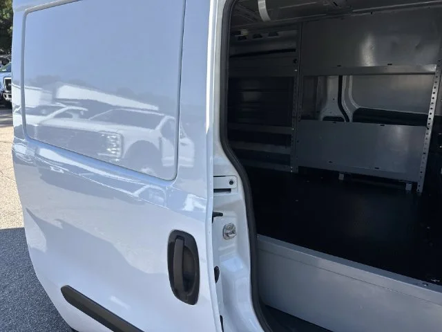 Used 2022 White Ram Base image 17