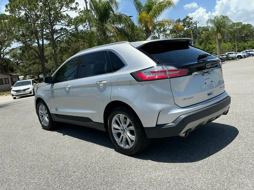 Used 2019 Silver Ford Titanium image 4