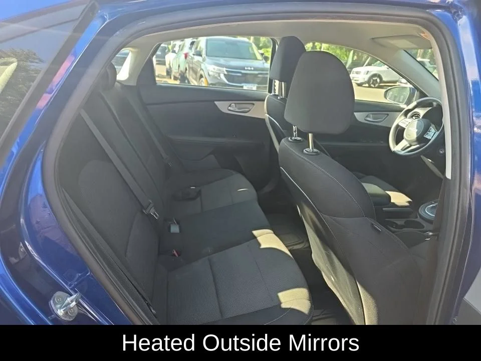 Used 2023 Blue Kia LXS image 6