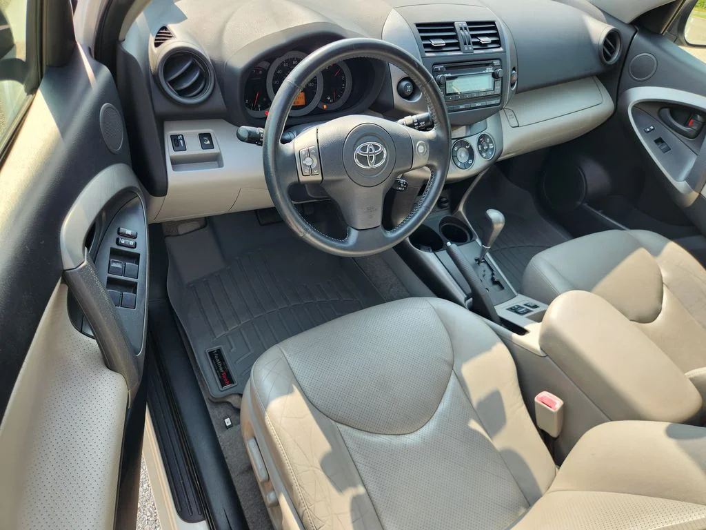 Used 2012 Blizzard Pearl Toyota Limited image 16