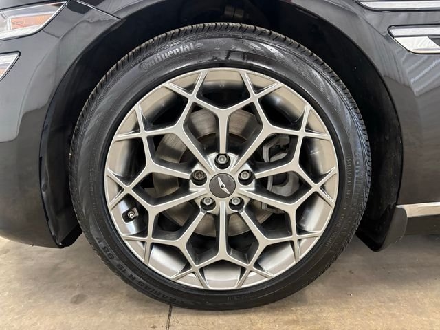 Used 2021 Black Genesis 2.5T image 24