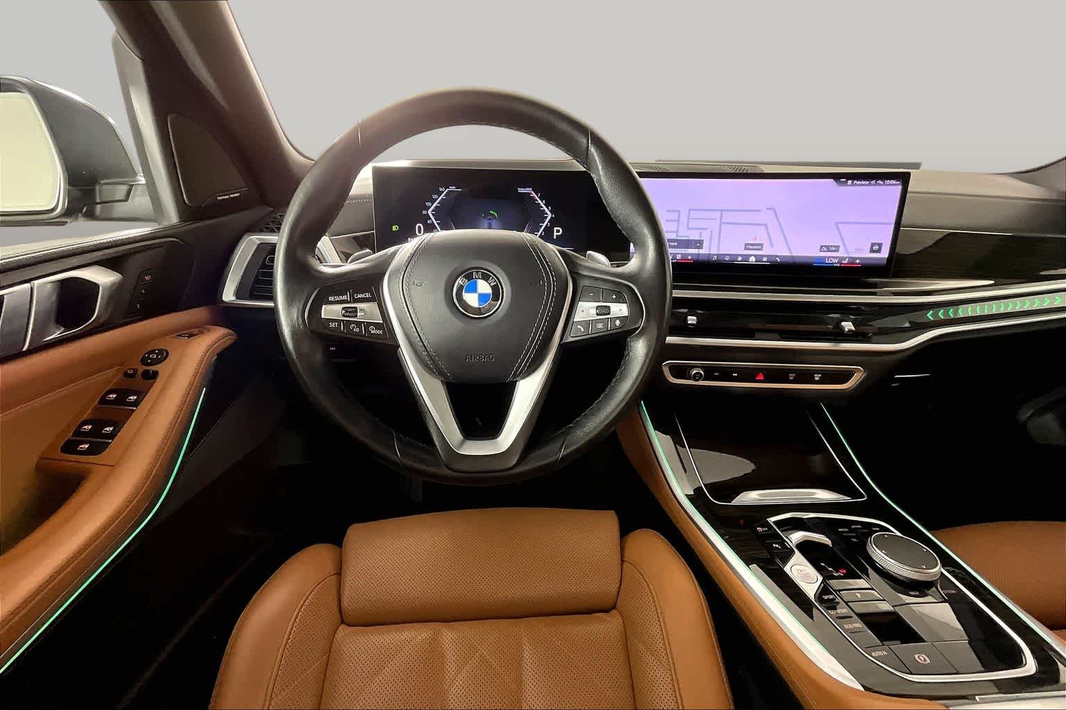 Used 2024 Black Sapphire Metallic BMW sDrive40i image 6