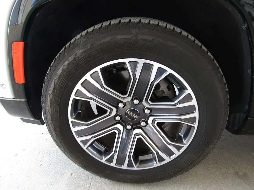 Used 2025 Silver Zynith Jeep Series II image 33