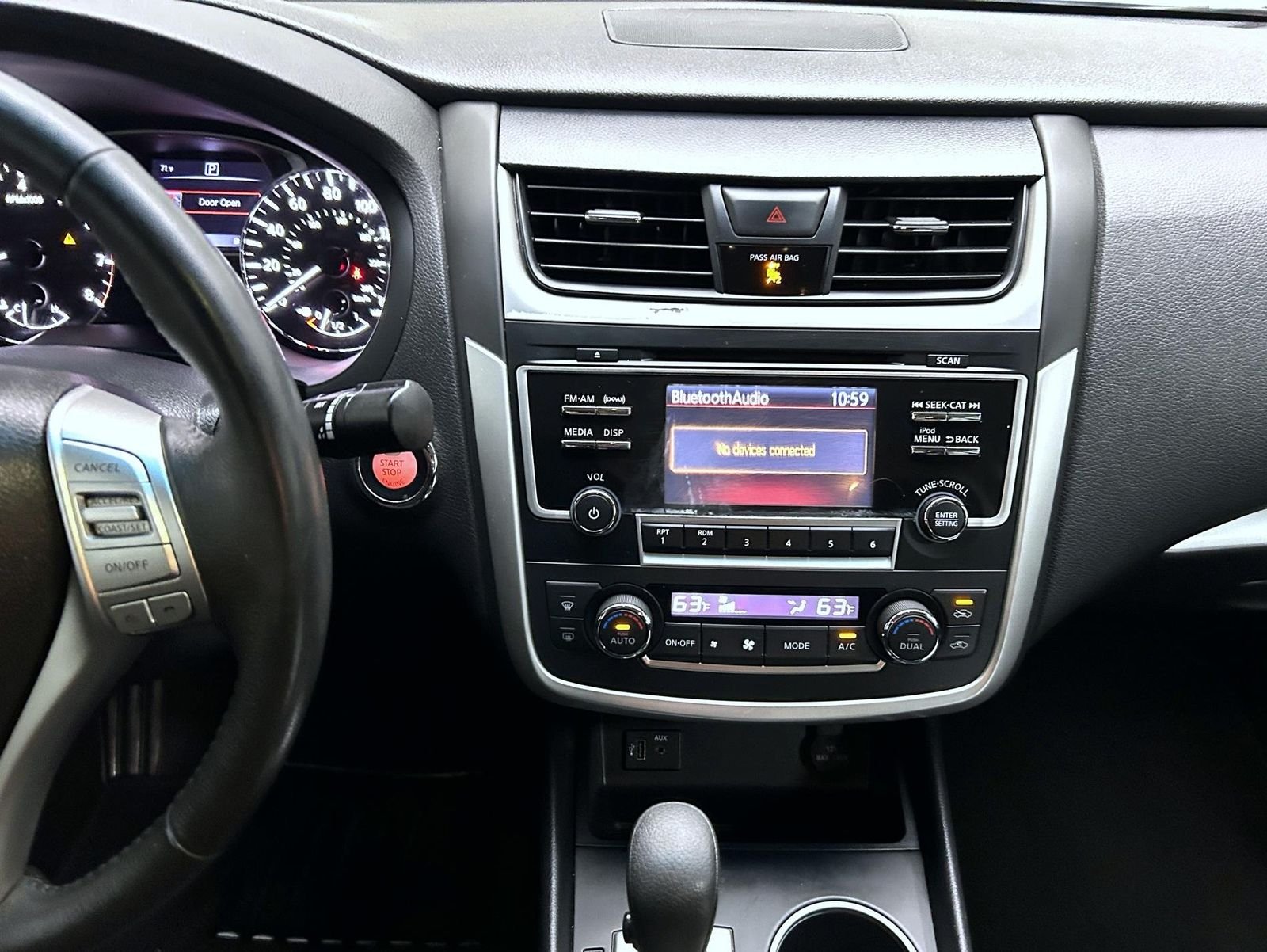 Used 2017 Silver Nissan 2.5 SV image 13