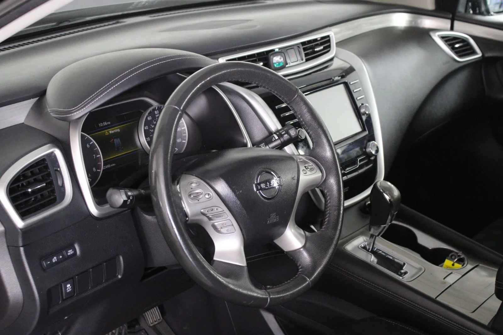 Used 2016 Black Nissan SV image 3