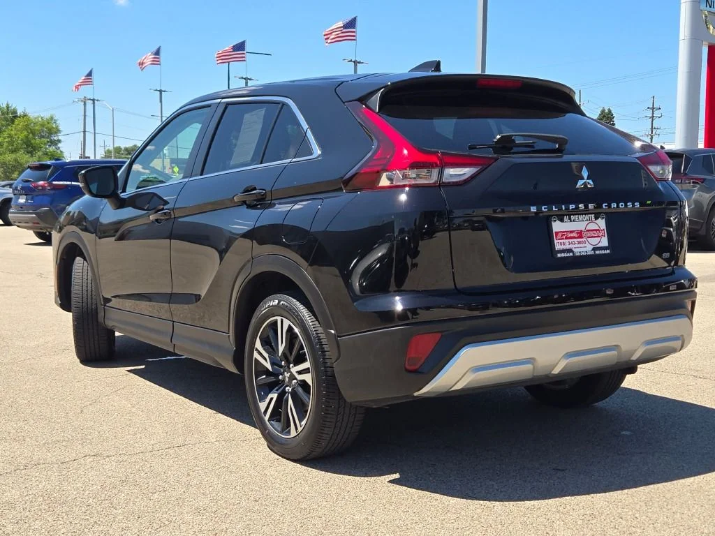 Used 2025 Black Mitsubishi SE image 14