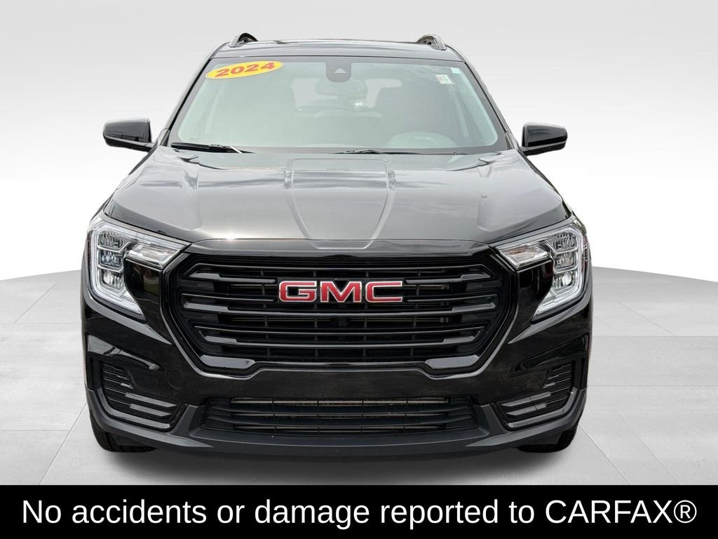 Used 2024 Ebony Twilight Metallic GMC SLE image 3
