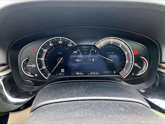 Used 2017 Dark Graphite BMW 540i xDrive image 7