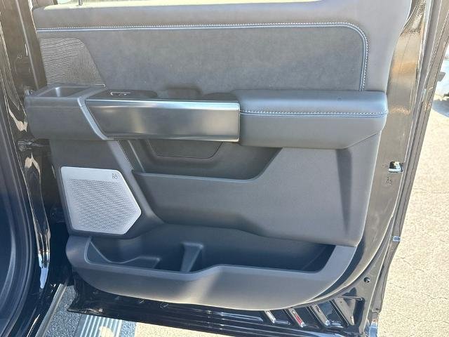 2025 Ford F-250 Super Duty Platinum - Photo 47