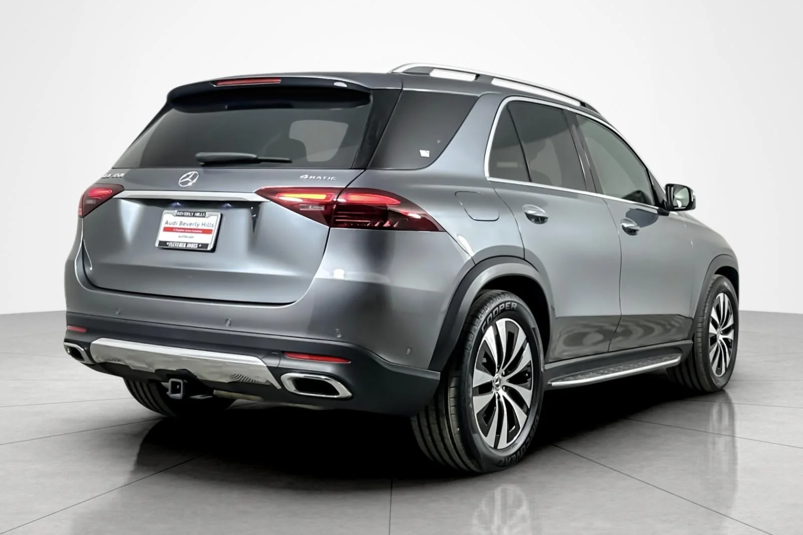 Used 2024 SELENITE GRAY Mercedes-Benz GLE 350 4MATIC® SUV image 5