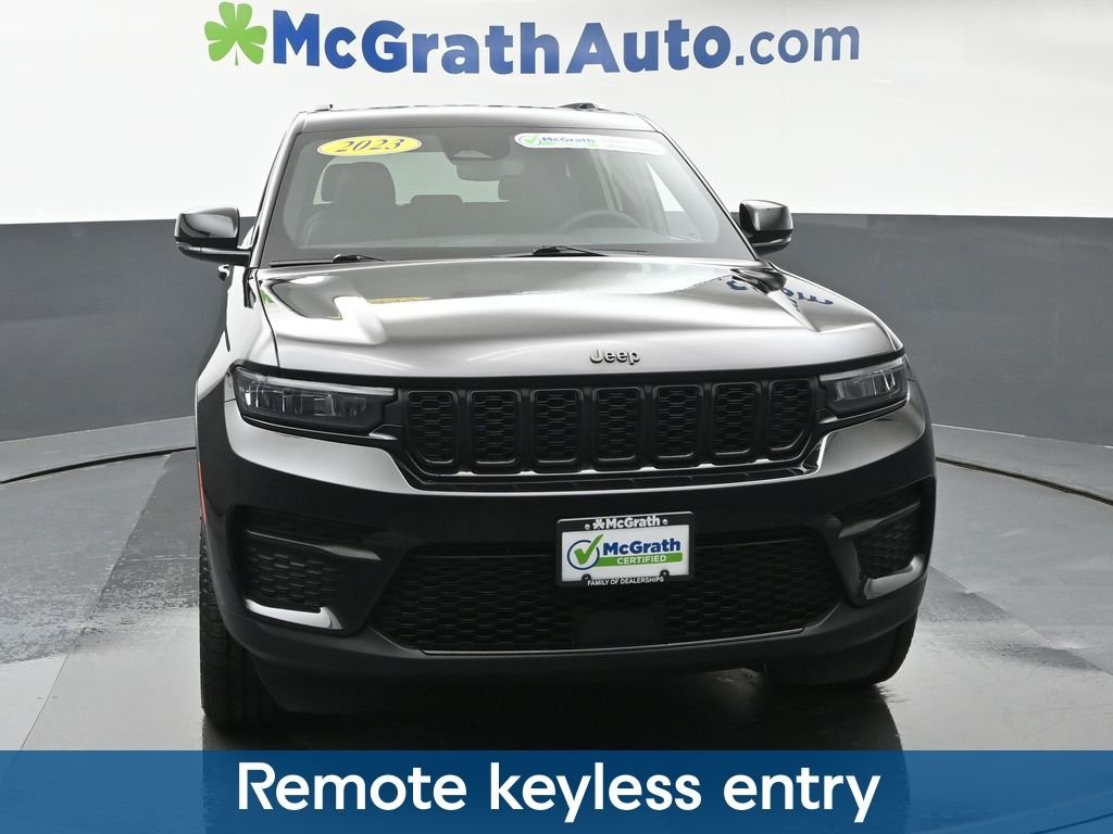 Used 2023 Black Jeep Altitude X image 6
