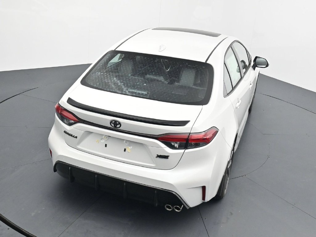 New 2026 Wind Chill Pearl <sup>1</sup> Toyota  XSE image 14