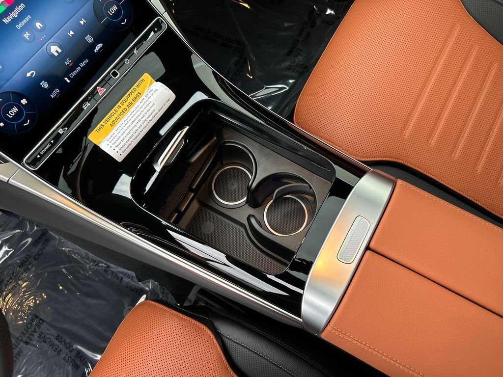 New 2027 Polar White Mercedes-Benz GLC 300 image 22