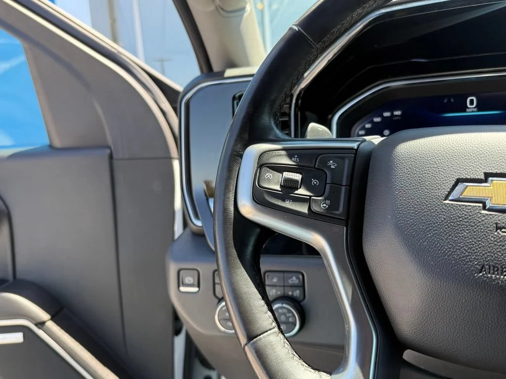 Used 2022 Summit White Chevrolet LTZ image 20