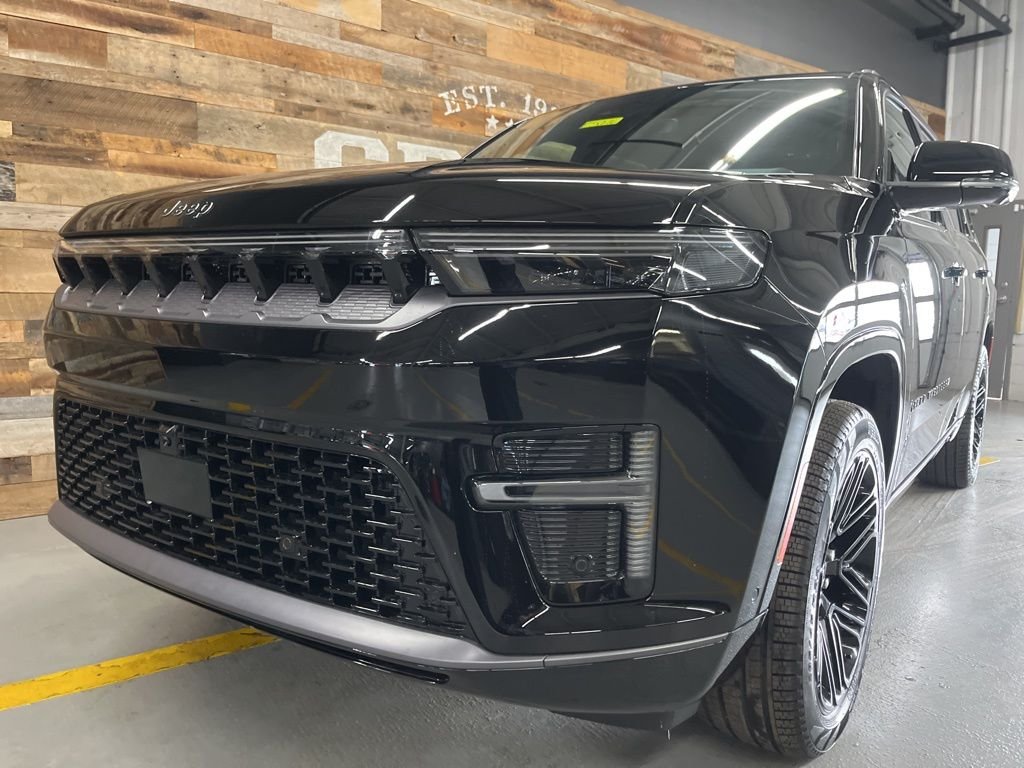 New 2026 High Gloss Black Exterior Paint Jeep Limited Reserve image 11