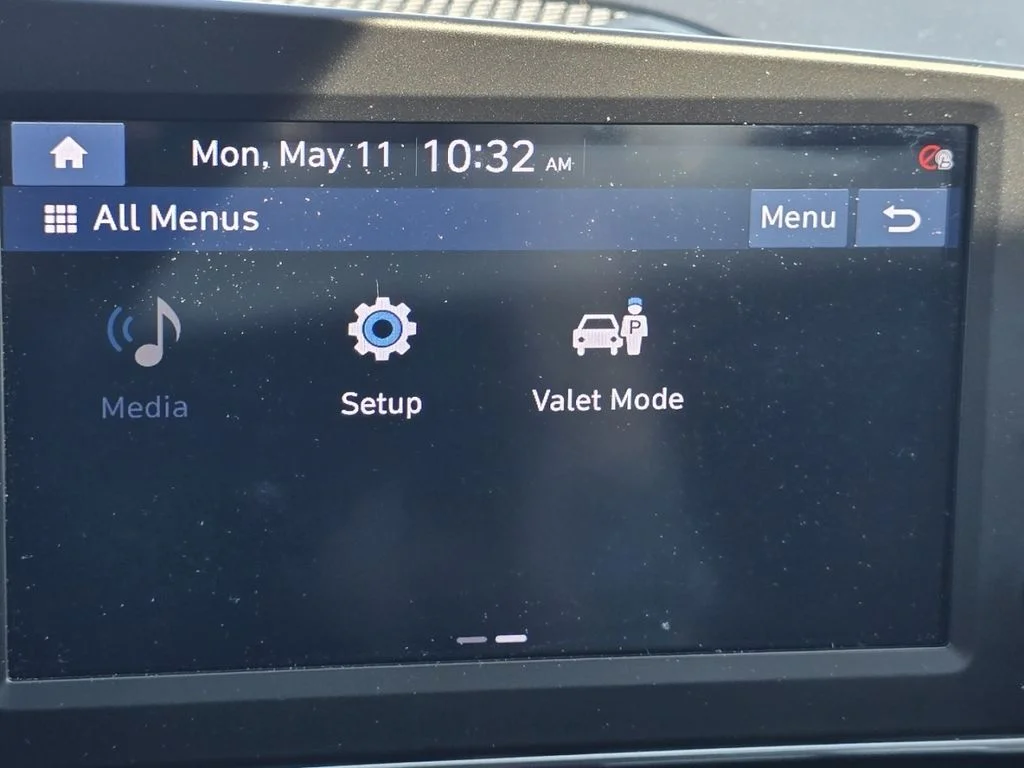 Used 2022 Black Hyundai SEL image 4