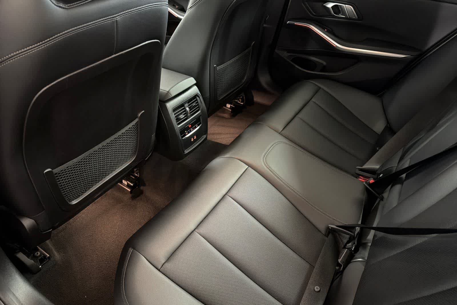 Used 2022 Gray BMW 330i image 4