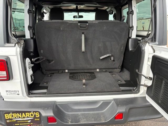 Used 2018 White Jeep Rubicon image 17