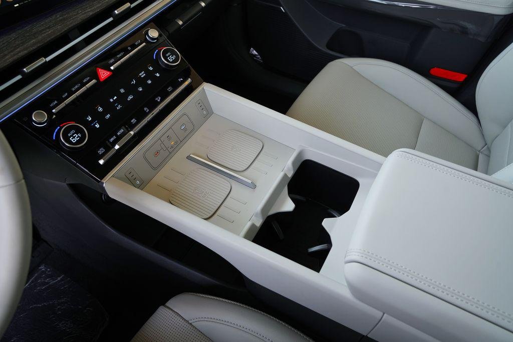 New 2026 Serenity White Hyundai Limited image 26