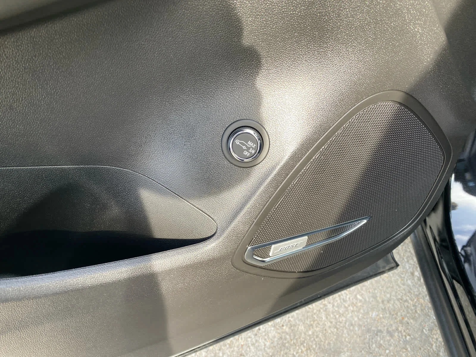 New 2026 Ebony Twilight Metallic Buick Avenir image 13