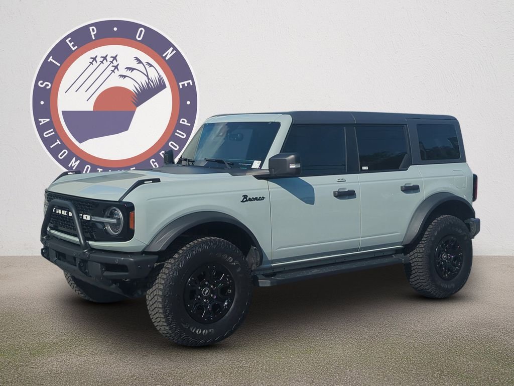 Used 2022 Green Ford Wildtrak image 2