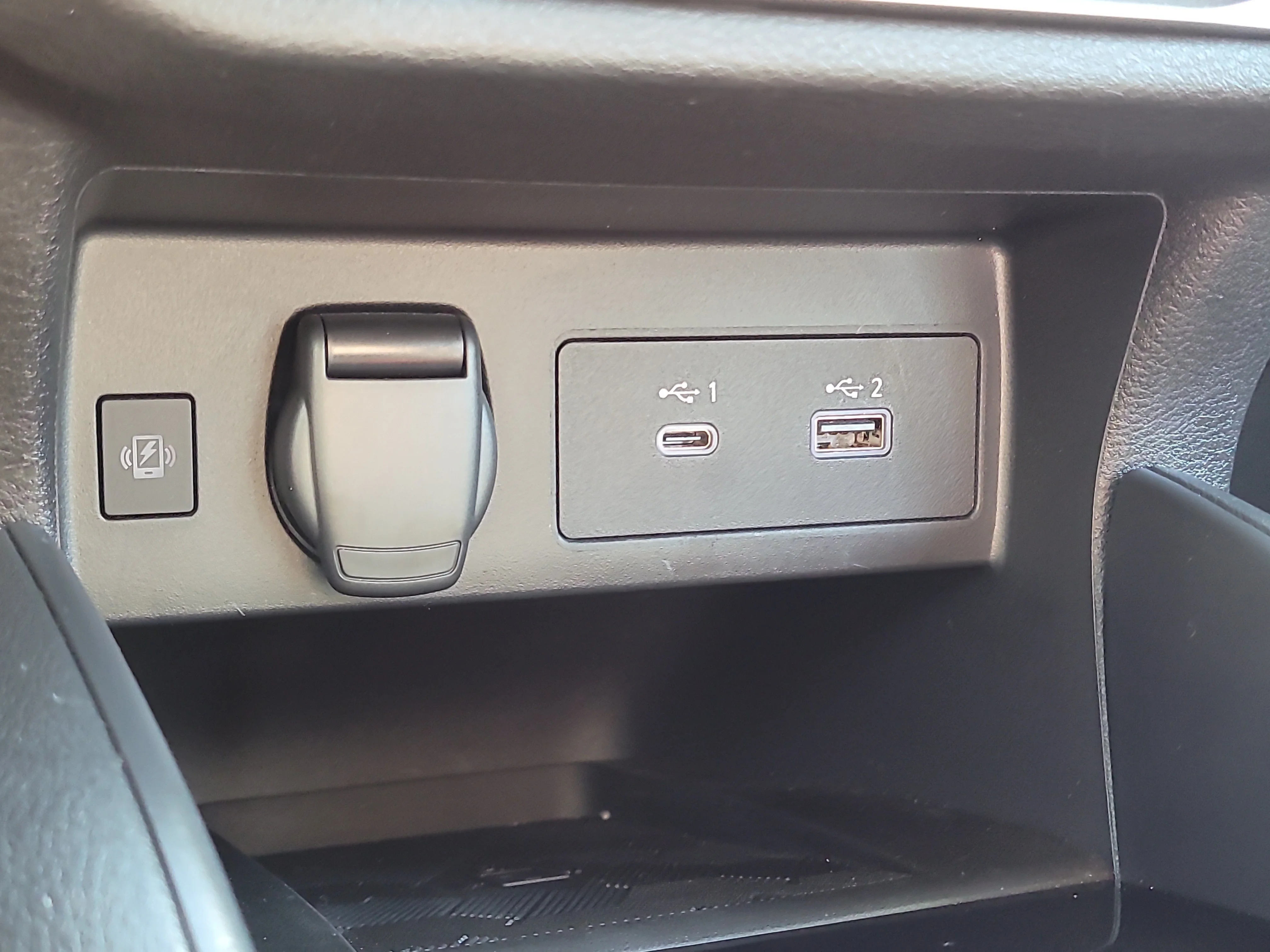 Used 2025 Gun Metallic Nissan SR image 22
