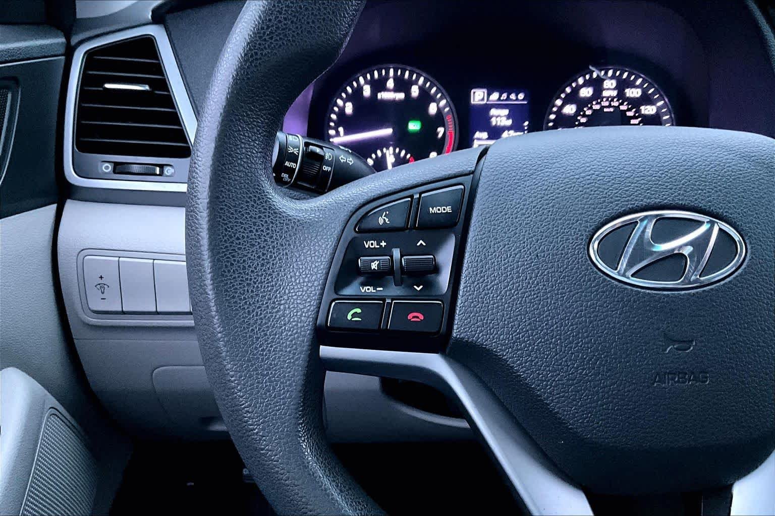 Used 2018 Molten Silver Hyundai SEL image 24