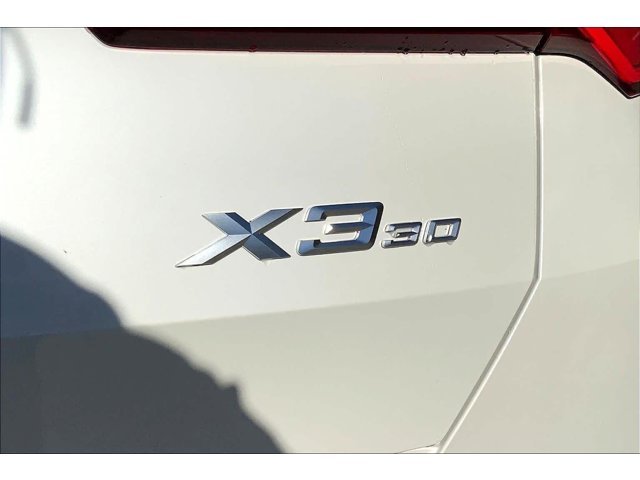 Used 2026 Mineral White Metallic BMW 30 xDrive image 15
