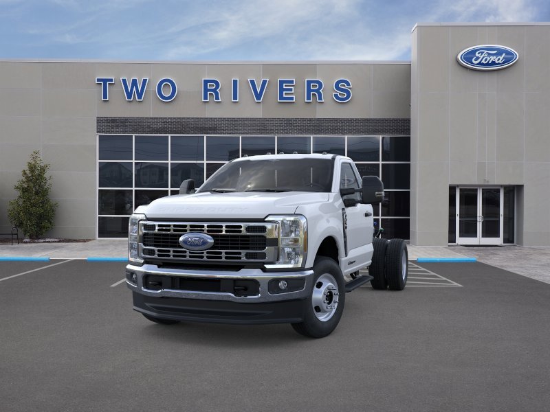 New 2026 Oxford White Ford F-350 image 2