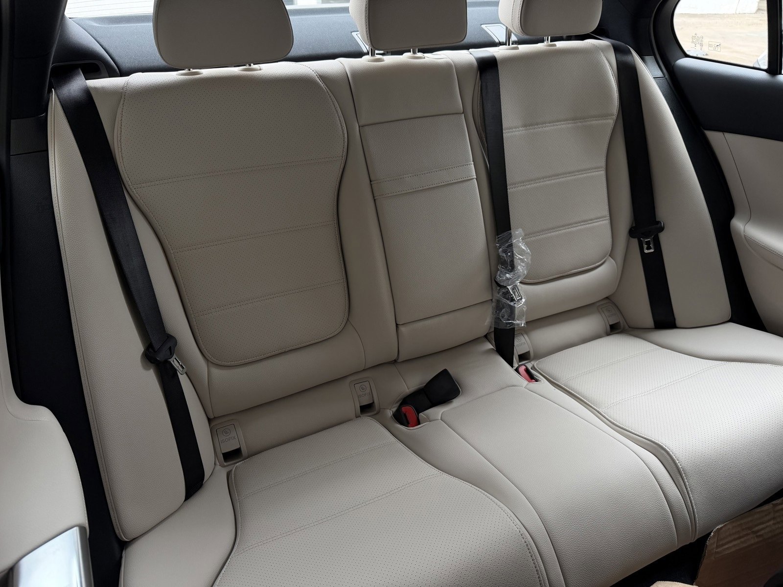 New 2026 Graphite Grey Metallic Mercedes-Benz C 300 image 35