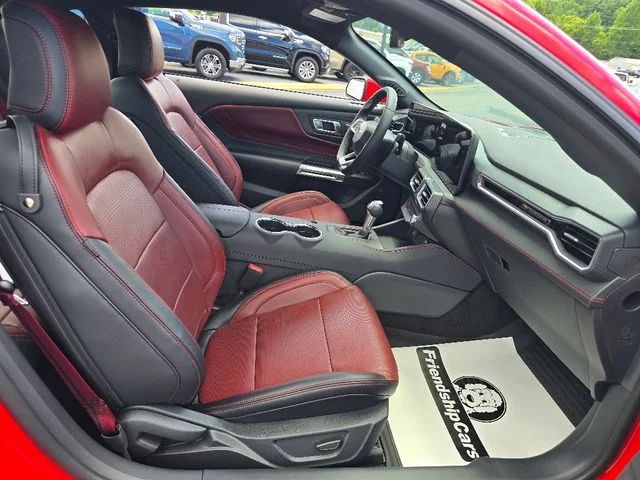 2025 Ford Mustang EcoBoost Premium Fastback - Photo 22