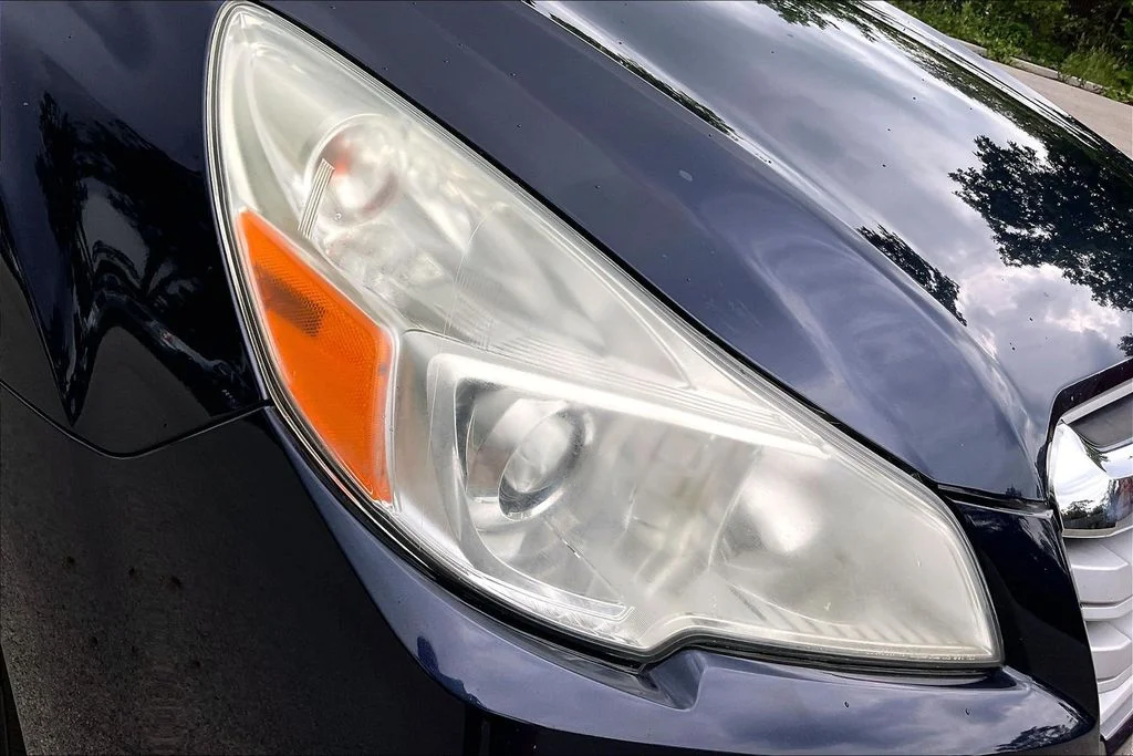 Used 2014 Blue Subaru 2.5i image 28