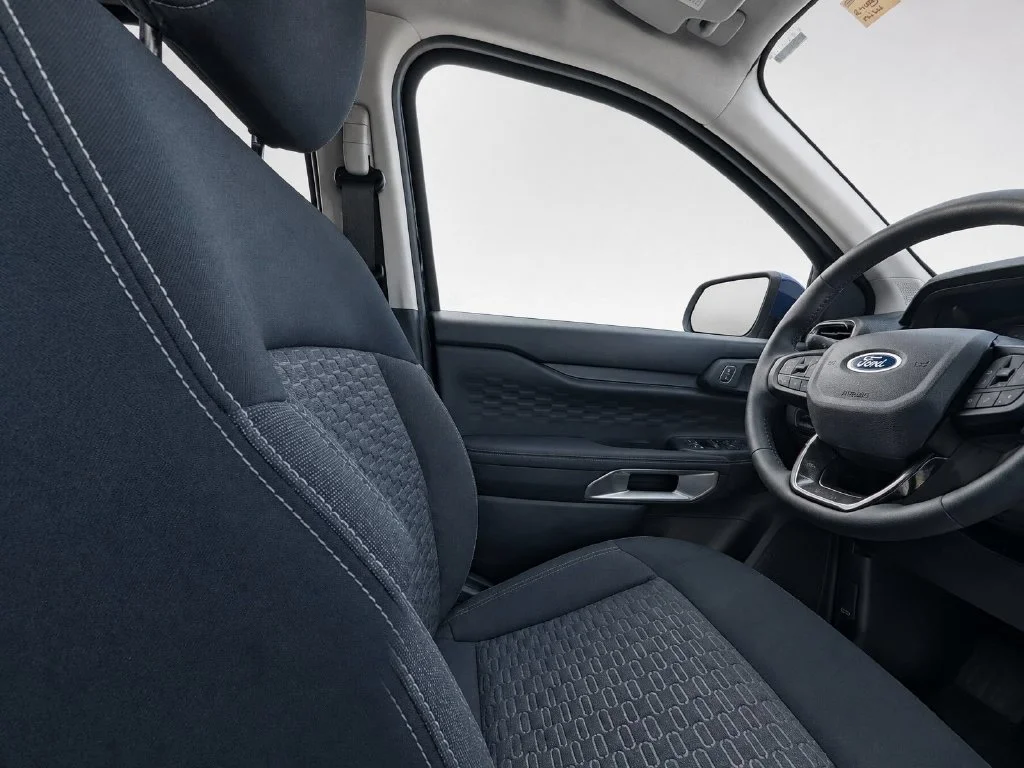 Used 2025 Black Ford XLT image 20