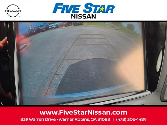 Used 2019 Silver Buick Essence image 22