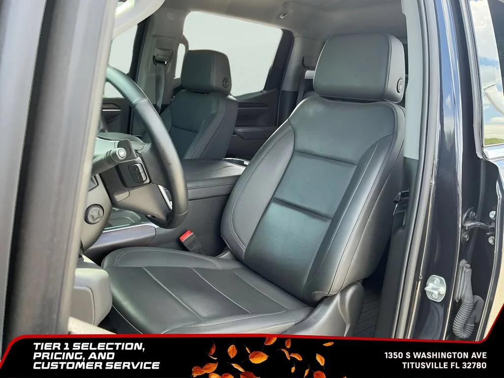 Used 2025 Titanium Rush Metallic GMC SLT image 27