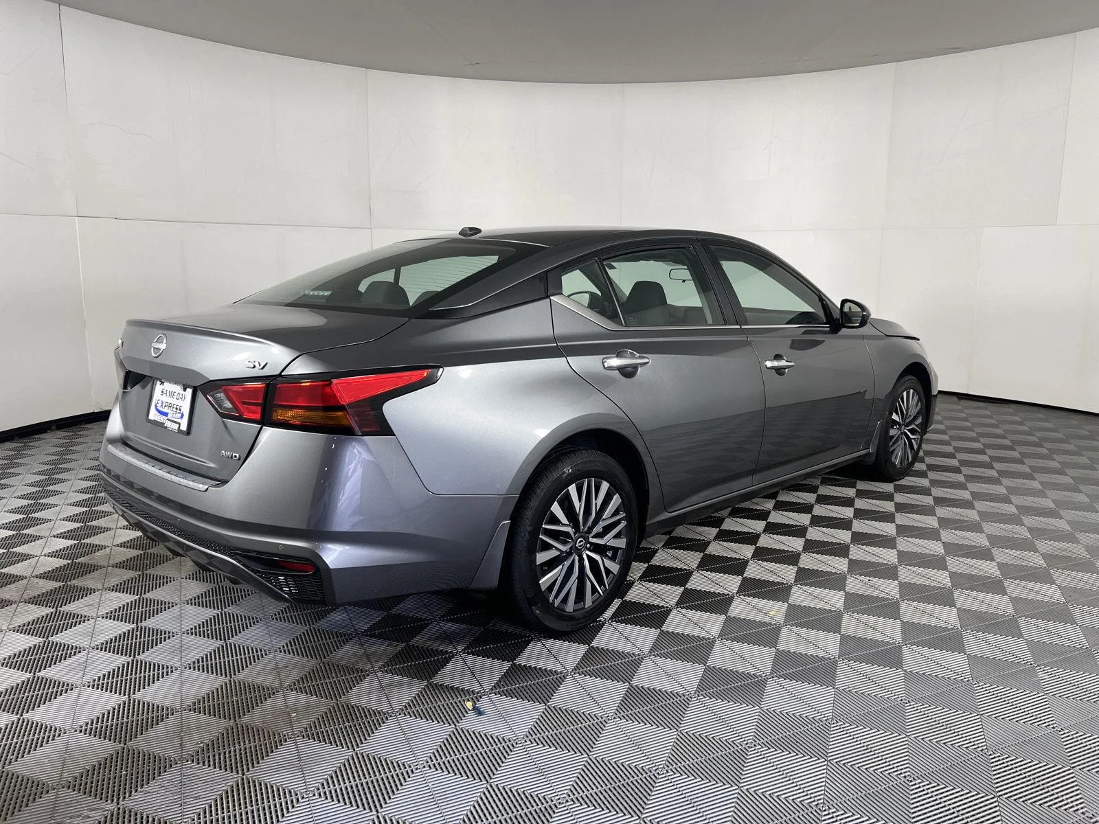 Used 2023 Gun Metallic Nissan 2.5 SV image 10