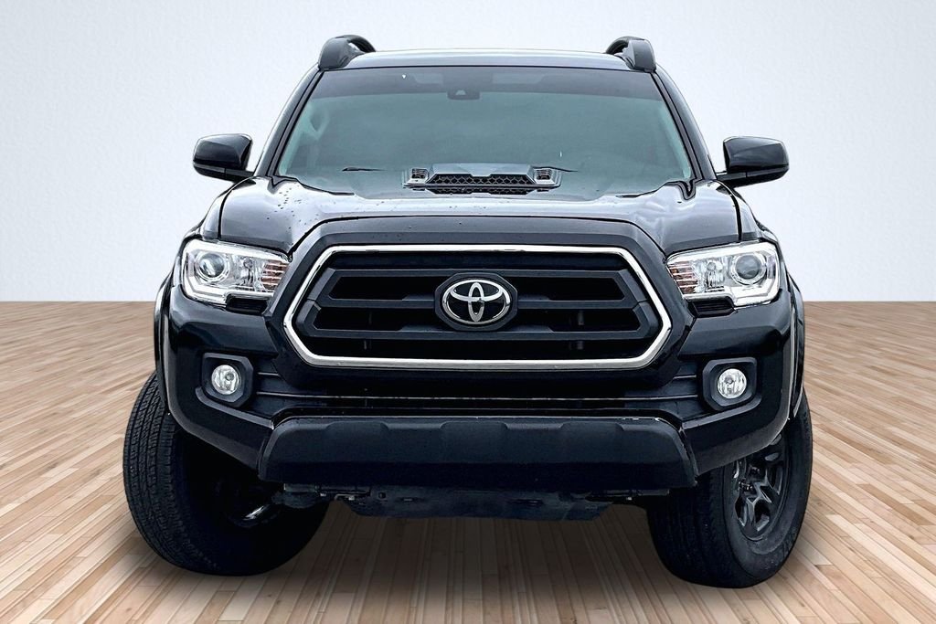 Used 2021 Black Toyota SR5 image 3