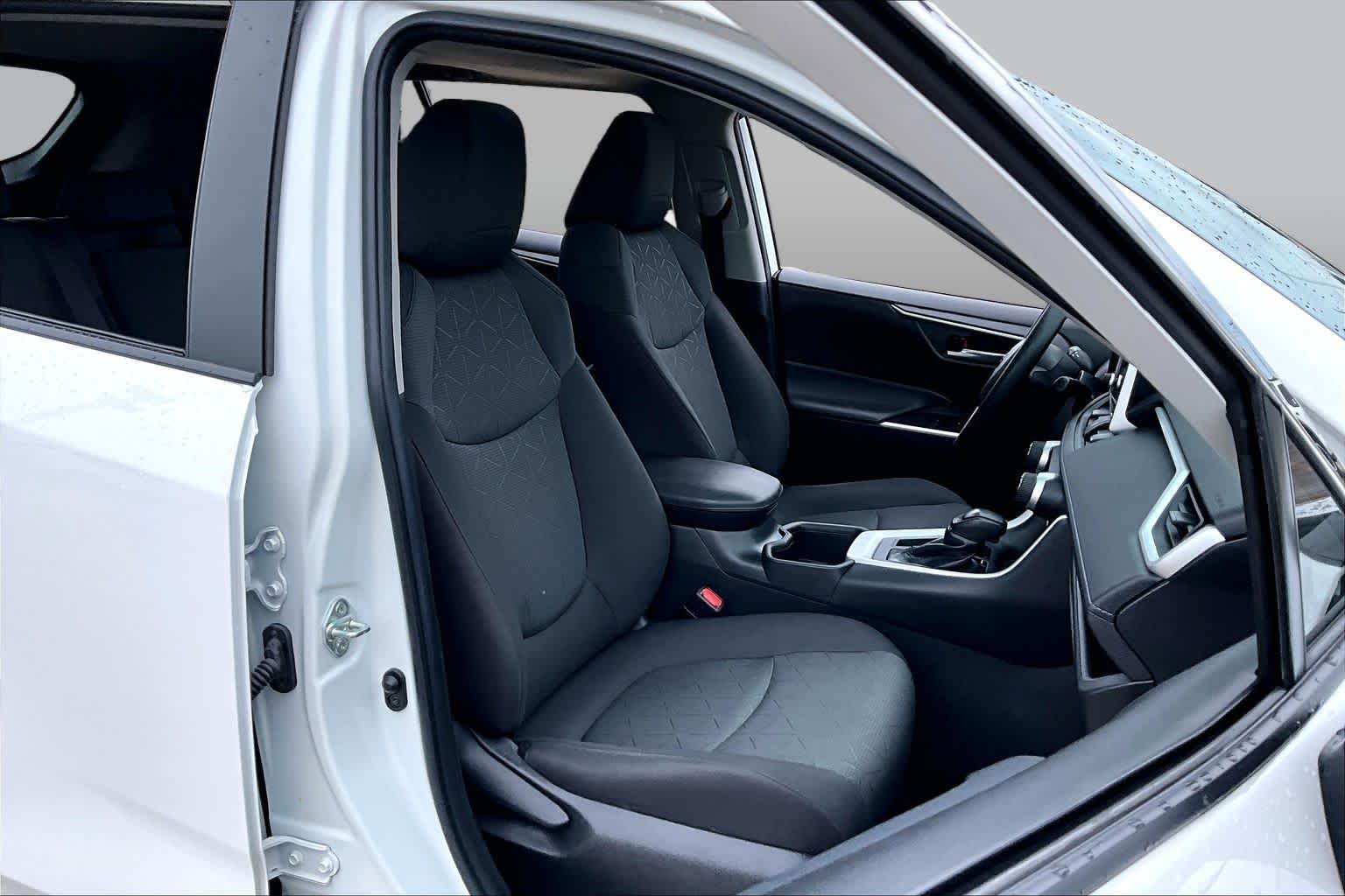 Used 2023 Ice Cap Toyota XLE image 9