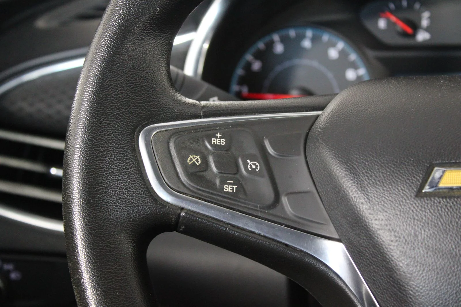 Used 2017 White Chevrolet LT image 16