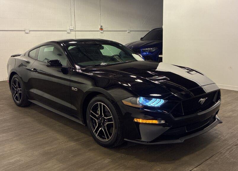 Used 2018 Shadow Black Ford GT image 3