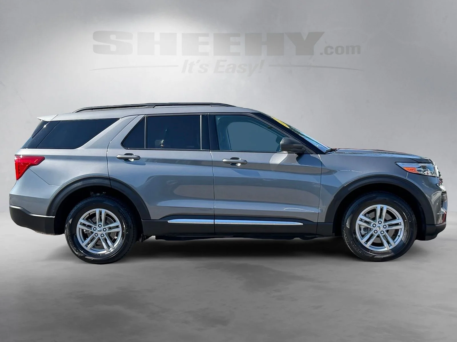 Certified Used 2024 Carbonized Gray Metallic Ford XLT image 9