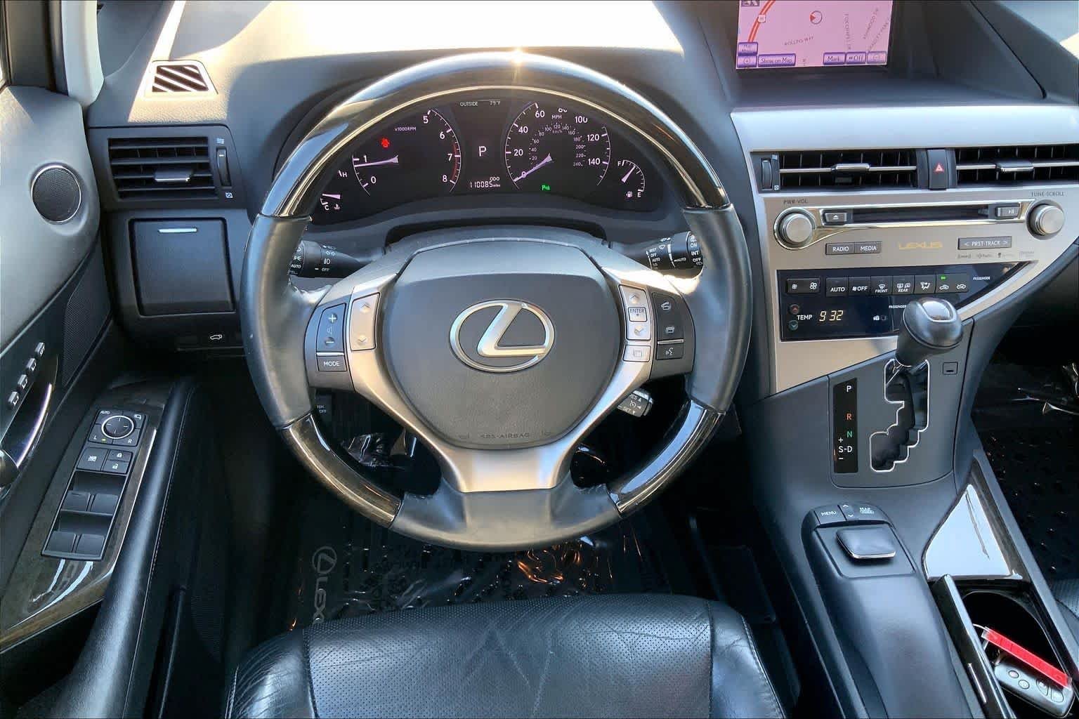Used 2014 Obsidian Lexus  image 6