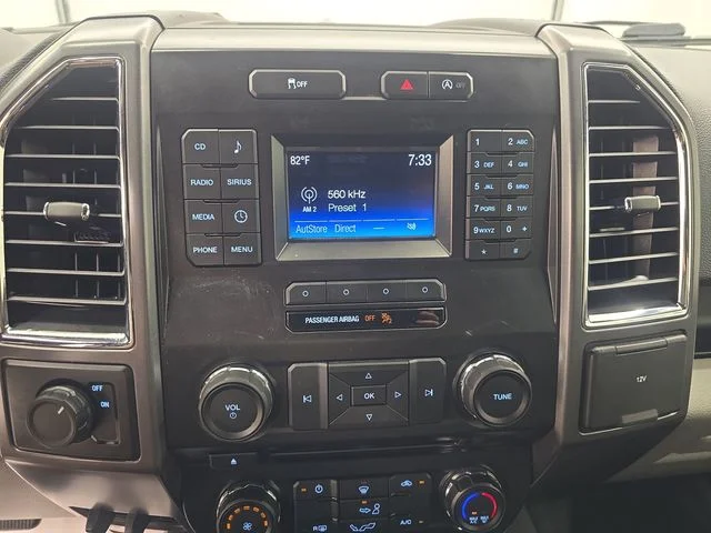 Used 2015 Oxford White Ford XLT image 23