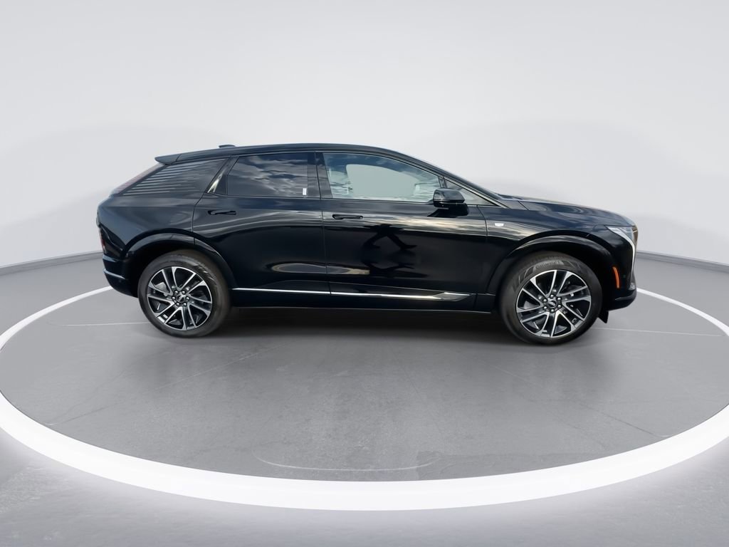 2026 Cadillac OPTIQ Sport - Photo 9