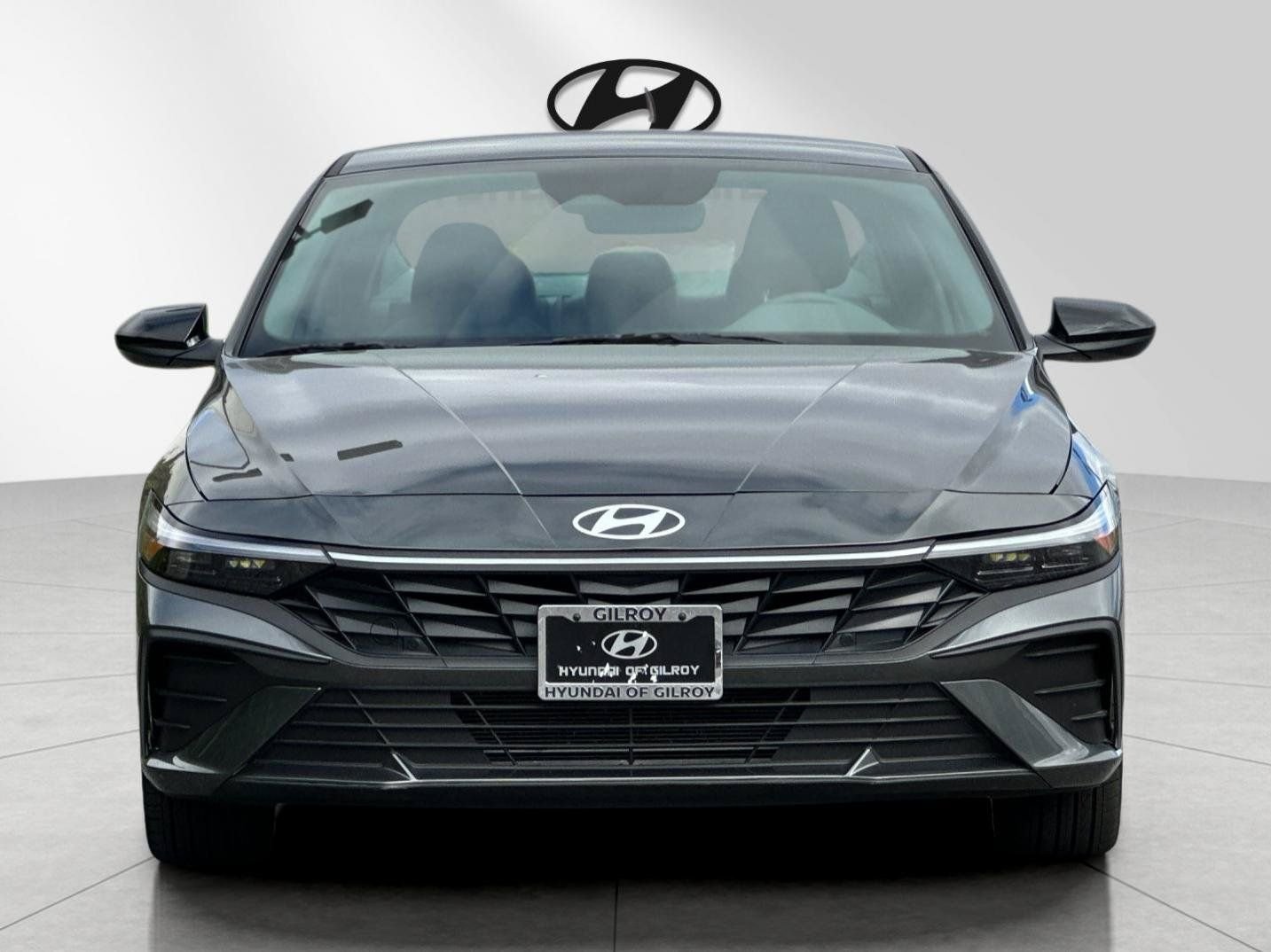 Used 2025 Gray Hyundai SEL Sport image 8