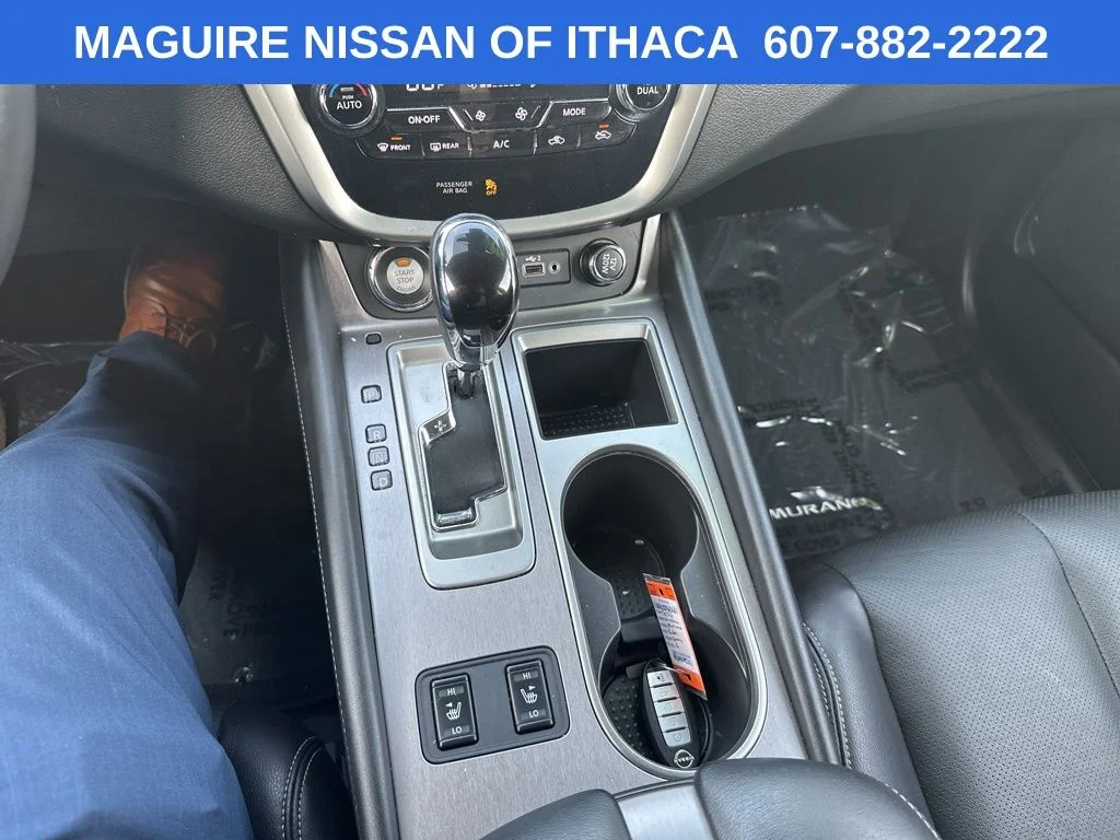 Used 2023 Silver Nissan SL image 12