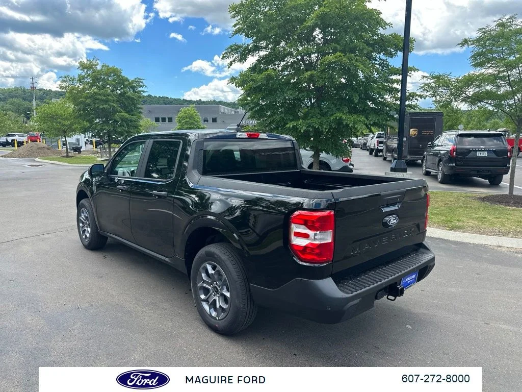 New 2026 Shadow Black Ford XLT image 6