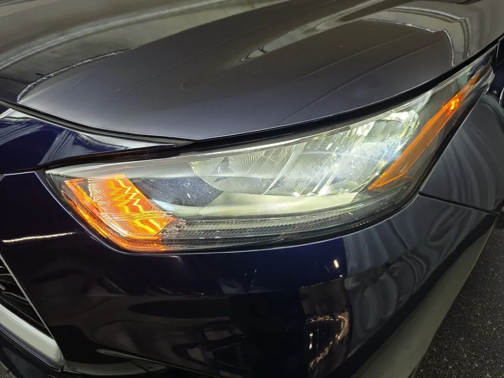Used 2020  Toyota LE image 29