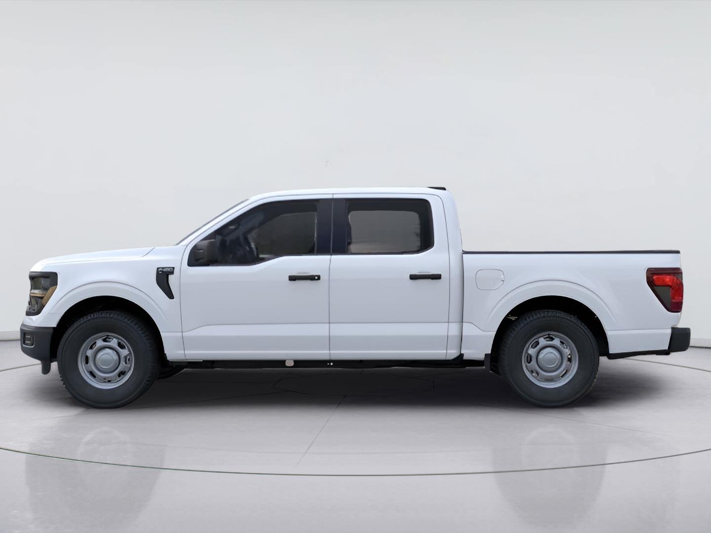 New 2026 Oxford White Ford XL image 3