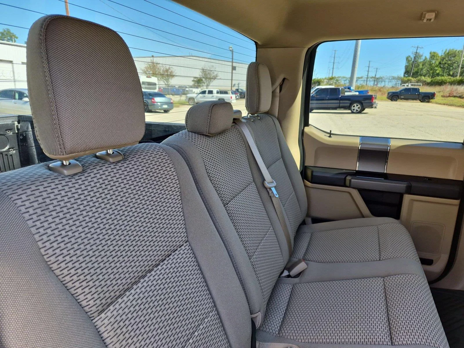 Used 2020  Ford XLT image 32